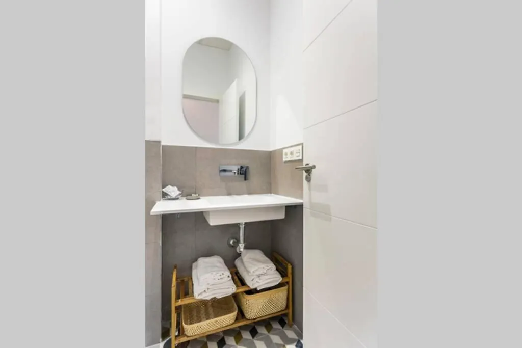 Pop Art, 2Bd Ground Central Apartment Sevilla